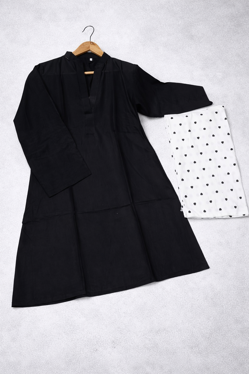 Heart Print Flapper Style V Neck Shirt with Pockets 2 Piece Set for Women