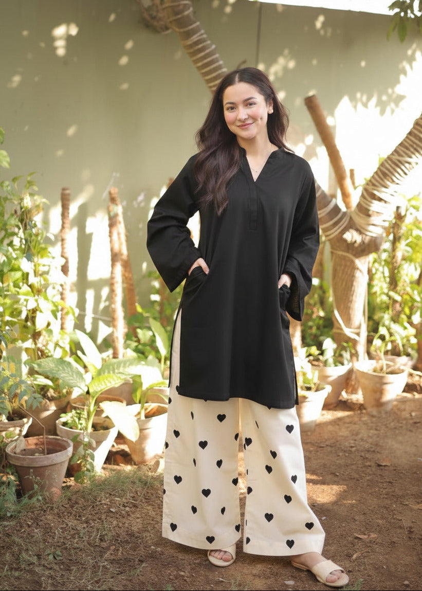 Heart Print Flapper Style V Neck Shirt with Pockets 2 Piece Set for Women